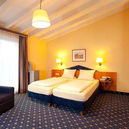 Western St. Michael モールバッハ