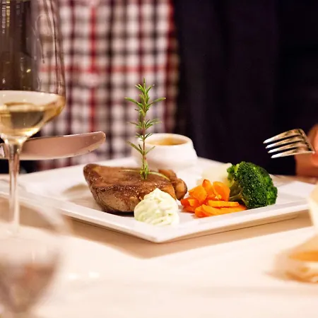 ホテル Western St. Michael