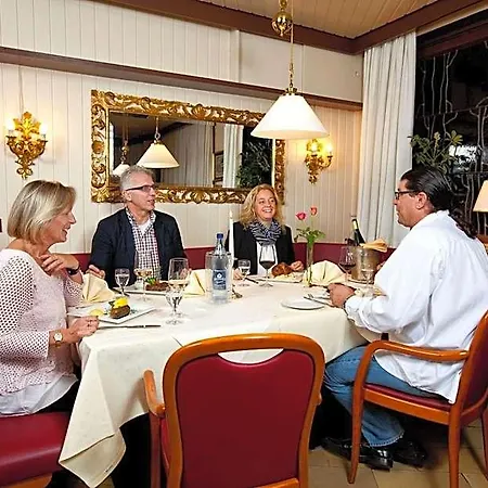 Western St. Michael 4*