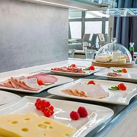 Western St. Michael Hotel 4*
