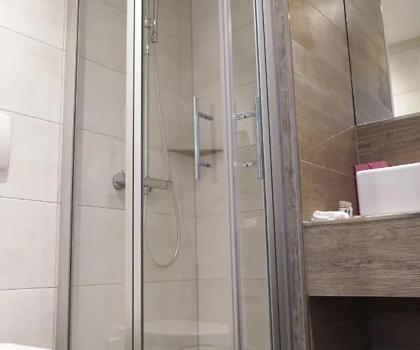 Western St. Michael 莫巴赫