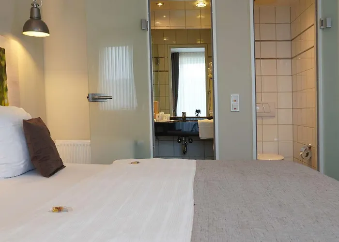 Western St. Michael 酒店