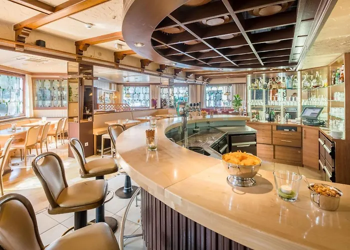 Western St. Michael 4*